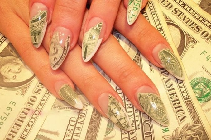 Может ли цвет ногтей дать поток в привлечении денег